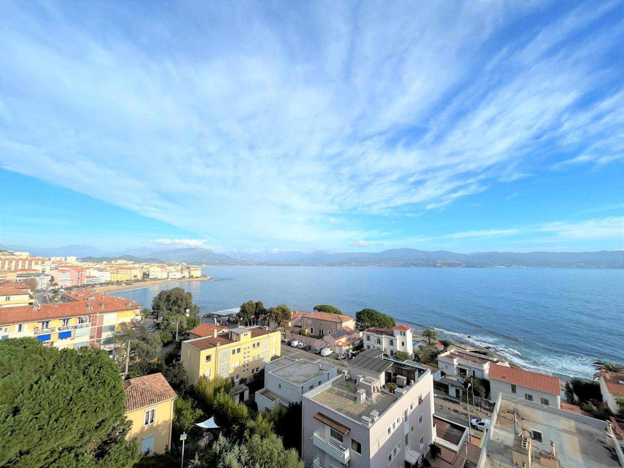 Appartement Vue Mer Carmino Ajaccio Ajaccio  Exterior foto